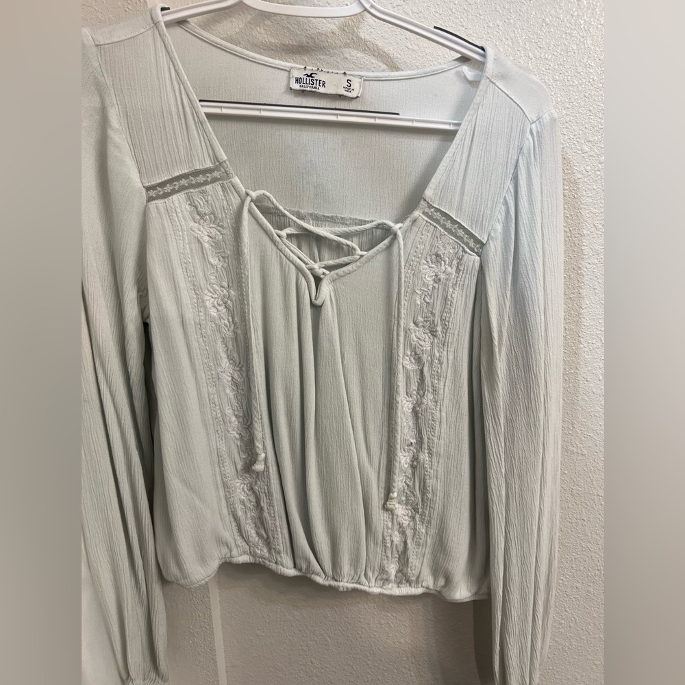 Hollister floral long sleeve blouse